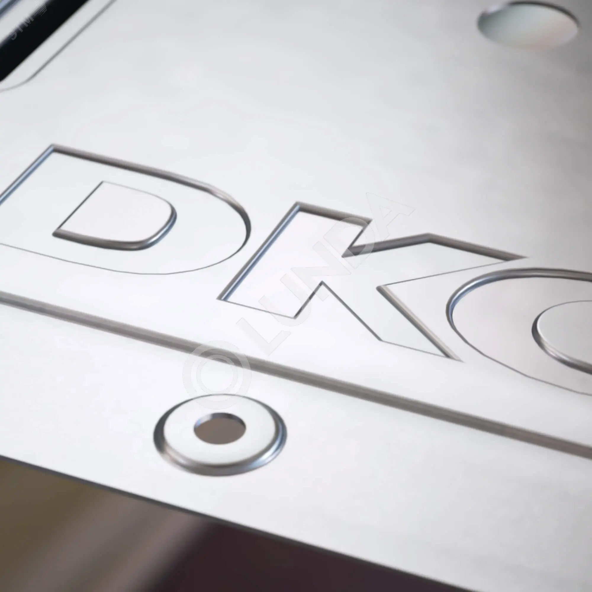 Лоток листовой перфорированный 200х100х3000, 0,8 мм., DKC 35343