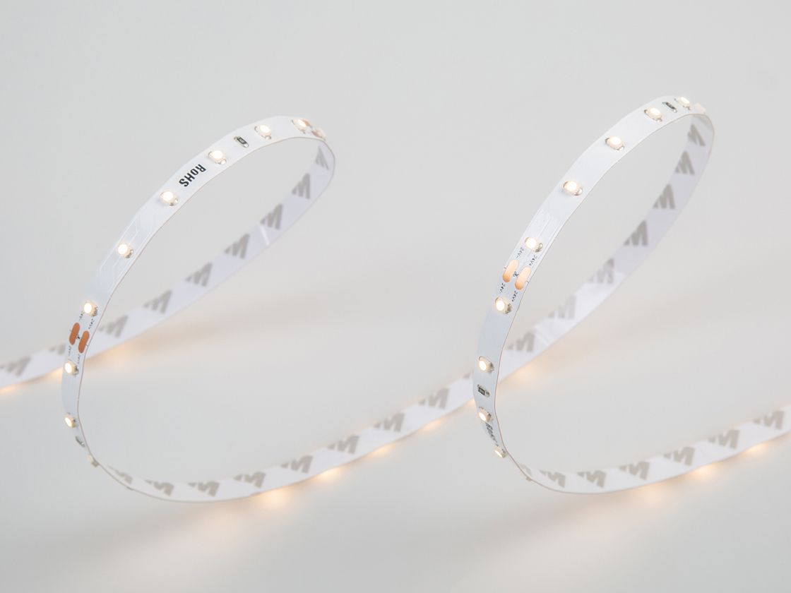 Светодиодная лента LUX, 3528, 60 LED/м, 4,8 Вт/м, 24В, IP33, Теплый белый (2700K), DSG360-24-WW-33