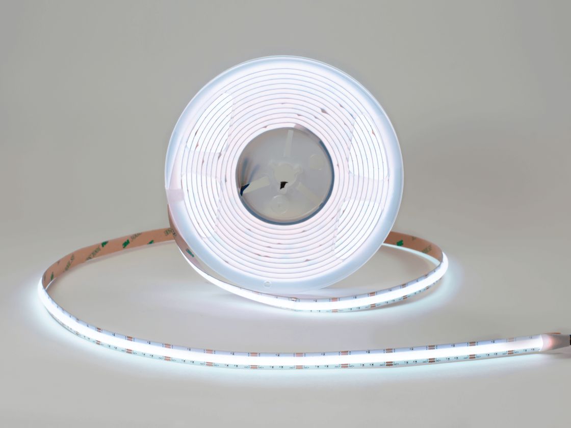 Светодиодная лента SWG PRO , 840 LED/м, 15 Вт/м, 24В , IP20, Цвет: RGB, SWG-COB840-24-15-RGB