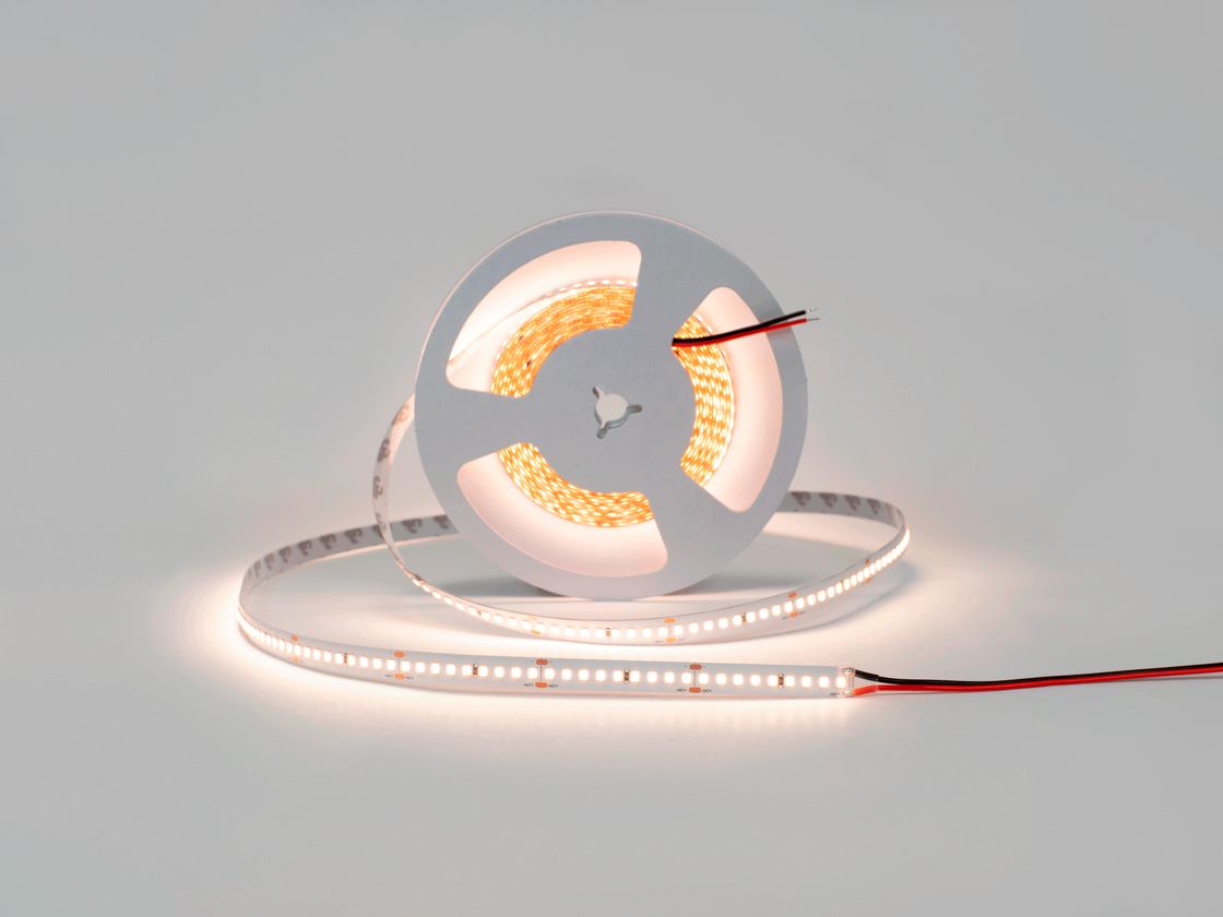 Лента высокоэффективная DSG-HE 2835, 180led/m, 24В, 9,6Вт,м, 3000K, CRI90