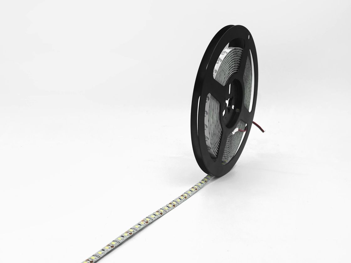 Светодиодная лента 9,6 Вт/м SMD2835 Закрытая (IP65) Нейтральный, 12В, 3М