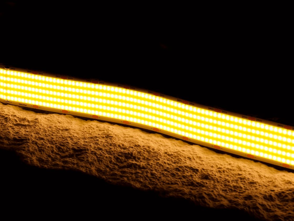 Светодиодная лента тёплая белая 24В IP20 40Вт/м 1600 LED/м SWG-COB1600-24-40-WW