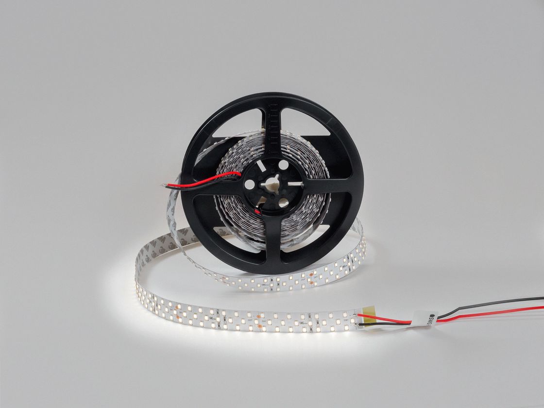 Светодиодная лента SWG PRO 2835, 252 LED/м, 24 Вт/м, 24В , IP20, Цвет: Нейтральный белый, SWG2P252-24-24-NW-20